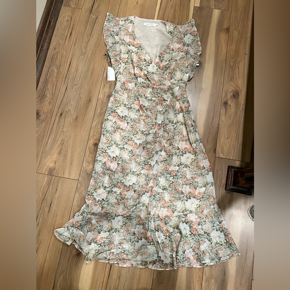 NWT Floret Studio Dress - Medium